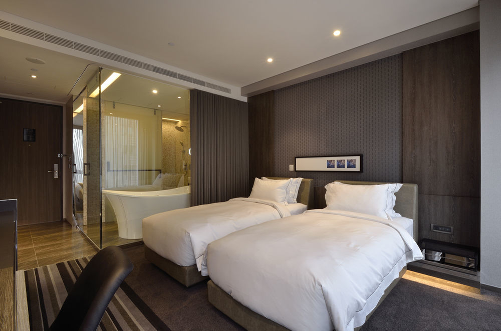 Starhaus Hotel Гаосюн Экстерьер фото